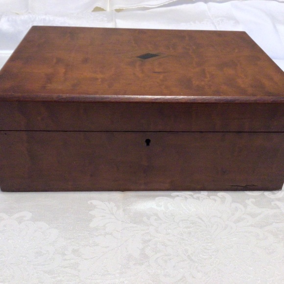 Burled veneer 19th century lap desk. - Picture 2 of 11